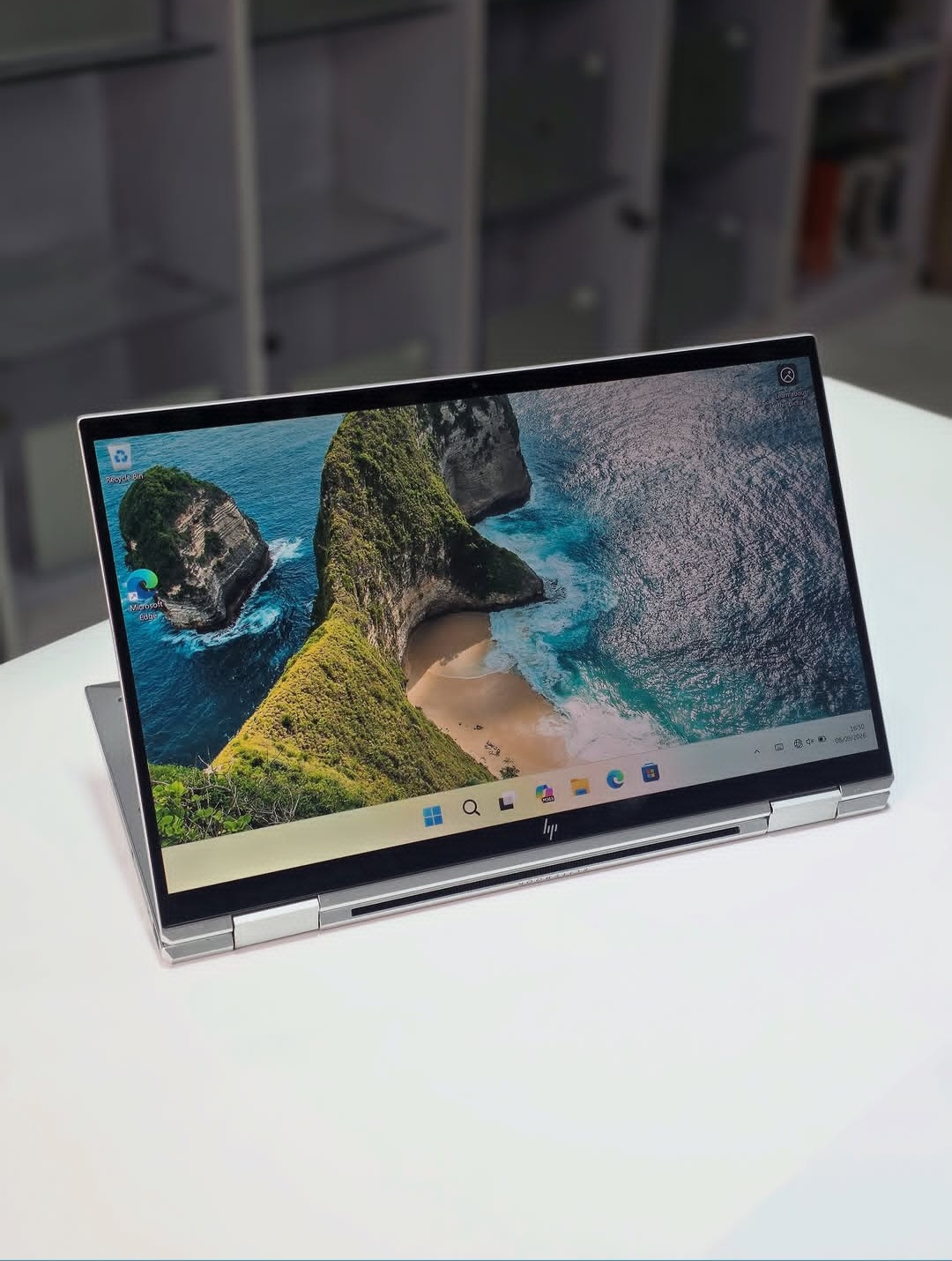 HP EliteBook x360 1030 G8 — view 2